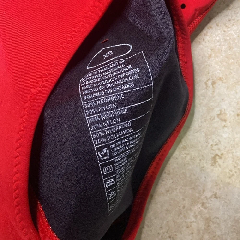 CYNTHIA ROWLEY RED SCUBA PERFORATED 1 PC SWIMWEAR - Picture 5 of 6